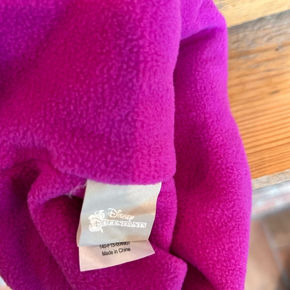 Kids Descendants knit hat - Picture 3 of 4